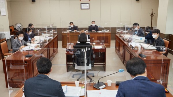 20201202 제249회 제2차 정례회-행감 7일차(7)-도시건설위원회.jpg