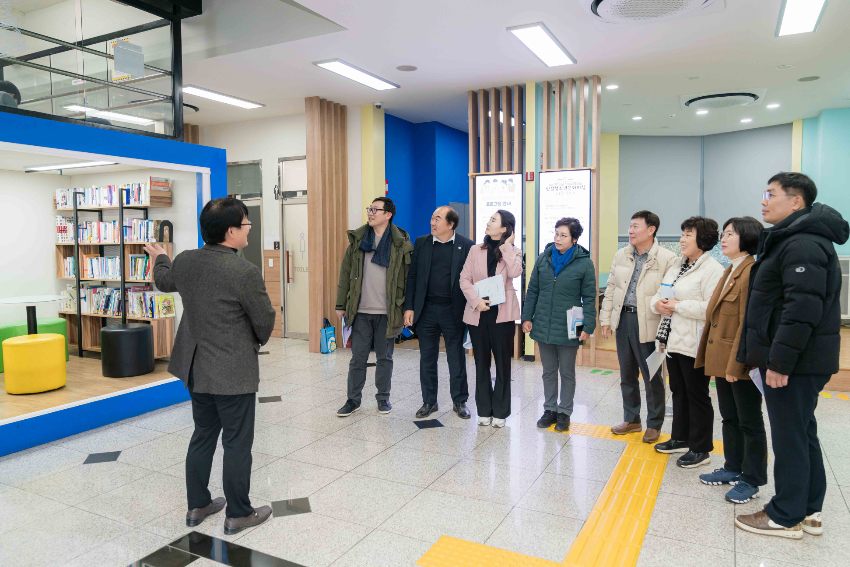 20231122 행정사무감사 현지확인(문화복지위원회)(3)신갈청소년문화의집.jpg