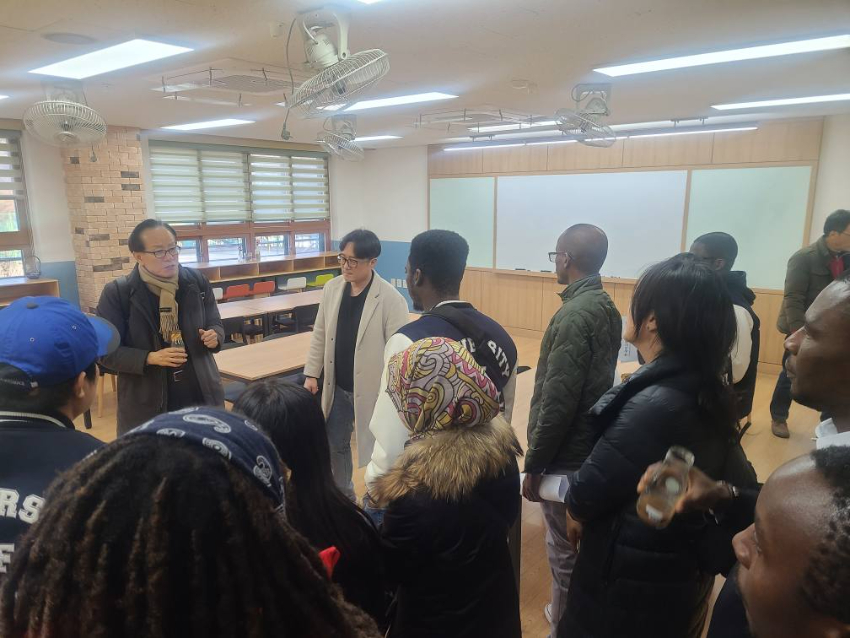 임대형 민자사업 우수성 널리 알린다 외국인 유학생 관내 BTL 학교 설명회 사진 2.jpg
