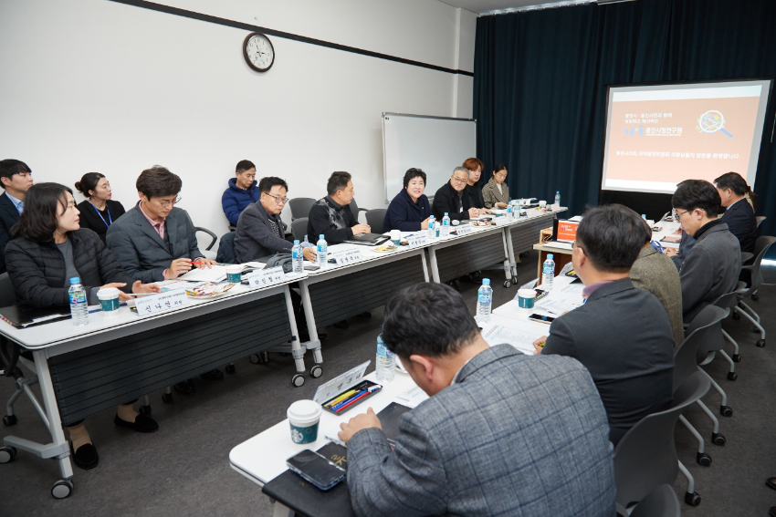 20231124 행정사무감사 현지확인(자치행정위원회) (2)용인시정연구원.jpeg