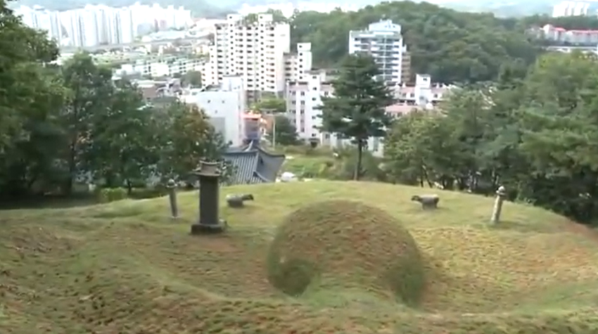 1-3. 용인특례시가 처인구 역북동 '채제공 뇌문비' 일대 토지와 주택을 매입해 시민을 위한 공간으로 제공하기로 결정했다..png
