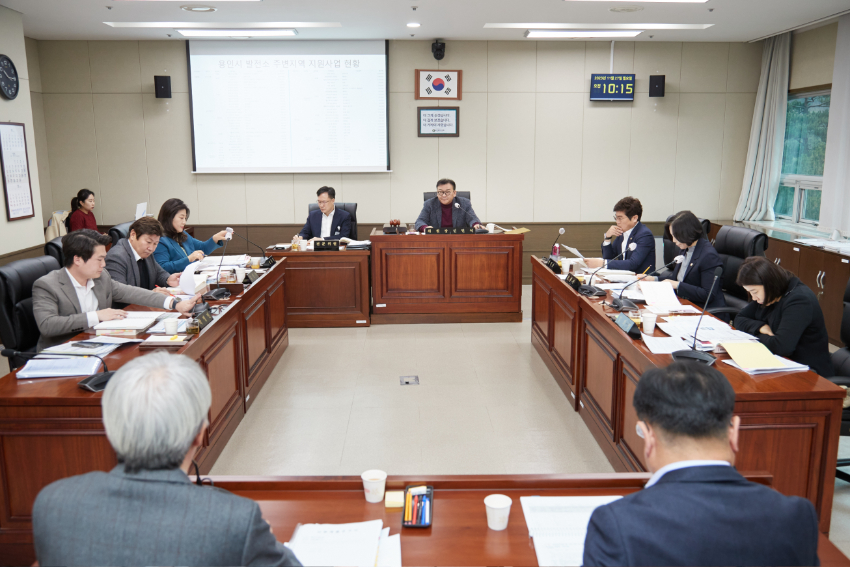 20231127 행정사무감사 7일차(3)경제환경위원회.jpg
