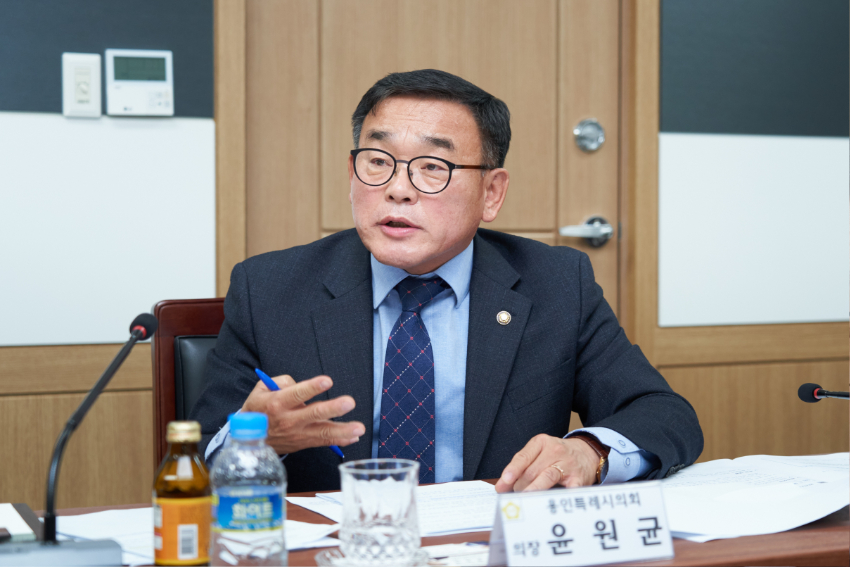 20231208 용인특례시의회 윤원균 의장, 제18차 대한민국특례시의회의장협의회 회의 참석(2).jpg