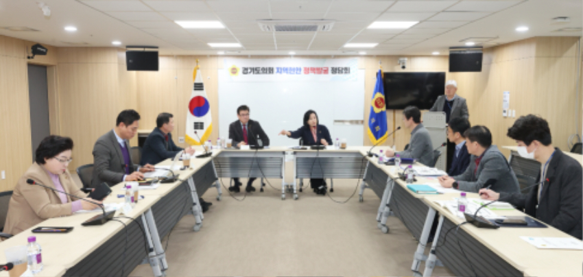 240314 의정정책추진단, 정책과제 추진상황 점검위해 도 경기국제공항추진단 정담회 개최 (2).jpg