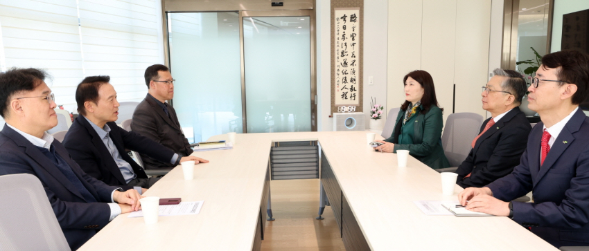 240404 경기도교육청-LH, 주거 안정 지원 업무협약 체결(사진3) (1).JPG