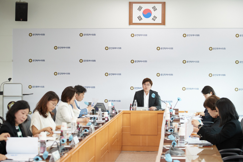 20240524 용인특례시의회 의원연구단체 용인형 컬처노믹스 연구회, 연구용역 착수보고회 개최(3).jpg