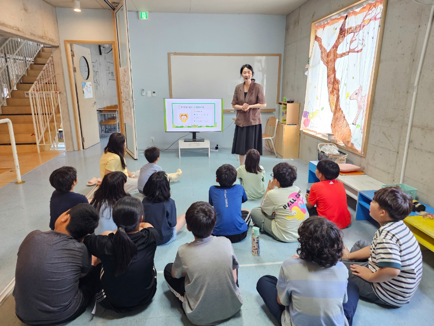 240529_경기의정부교육도서관__학교_밖_청소년_위한_독서문화_프로그램_확대_운영(사진_2).jpg