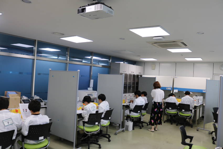 240615_학생들의_창의력_마음껏_뽐내는_장_2024_과학탐구_실험대회_개최(사진2).jpg