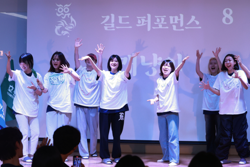 4-2. 16일 '제1회 대한민국 대학연극제' 개막식이 '용인산림교육센터'에서 열렸다.jpg