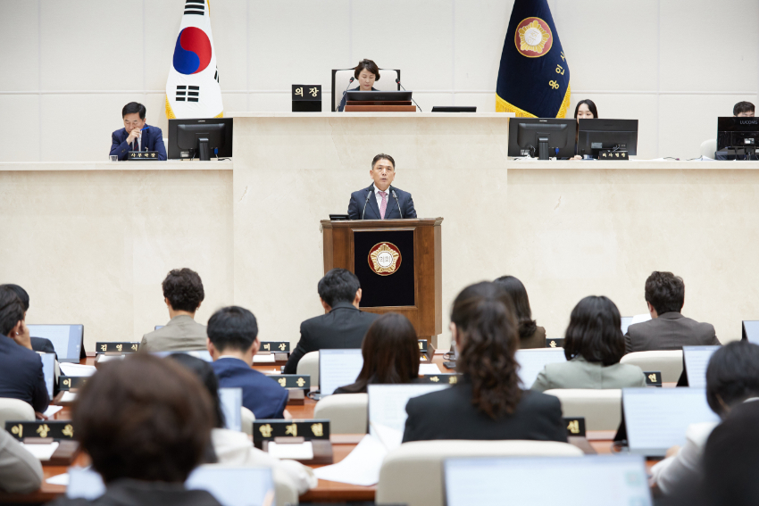 20240902 용인특례시의회, 공공감사에 관한 법률 개정 촉구 건의안 채택(2).jpg