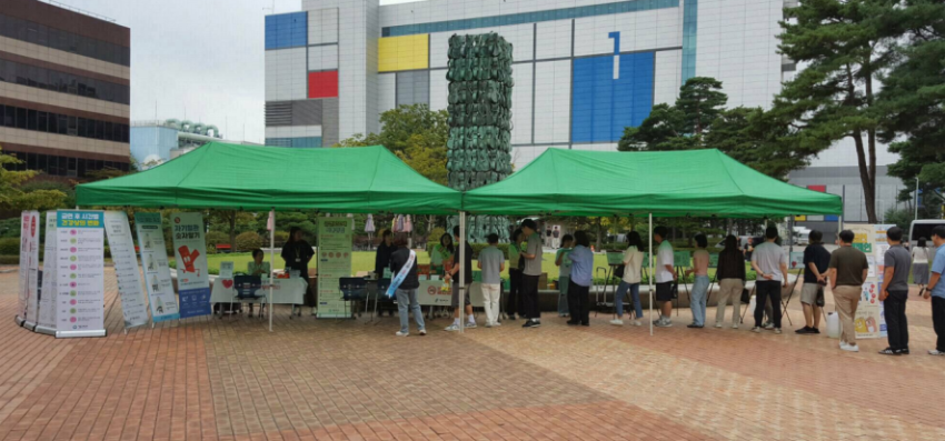 4-1. 용인특례시 기흥구보건소가 진행한 레드서클 캠페인 현장 모습.png