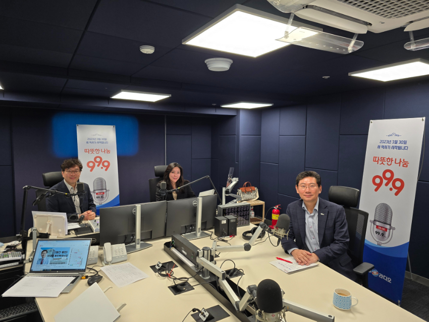 1. 이상일 용인특례시장이 11일 OBS 라디오에 출연해 월드컵 예선전 대비 교통대책 등을 밝혔다 (1).jpg