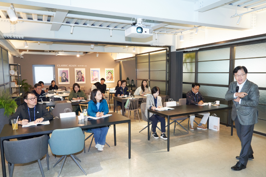 20241023 용인특례시의회 경제환경위원회, 2024년도 제2차 정례회 대비 의정연수 실시(4).jpg