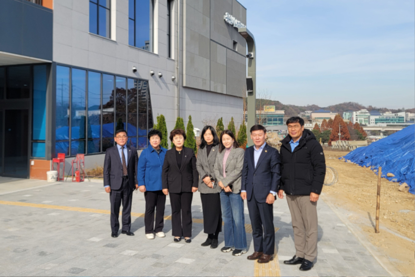 20241125 용인특례시의회 문화복지위원회, 신축 보훈회관 현장 방문(3).jpg