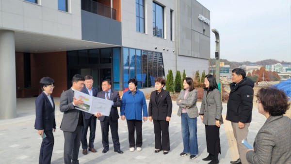 20241125 용인특례시의회 문화복지위원회, 신축 보훈회관 현장 방문(1).jpg