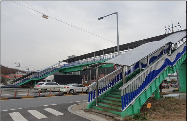 4-2. 용인특례시 처인구 초현(삼계) 보도육교 대설예방시설 준공 모습.jpg