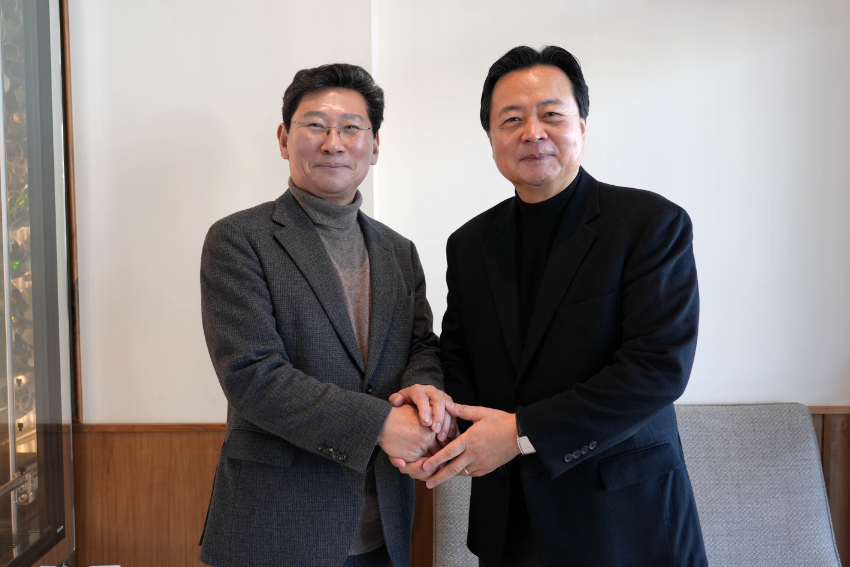 5-3. 이상일 용인특례시장이 미국 현지시각 12일 조현동 주미국대한민국대사를 만나 미국 도시와의 교류와 경제, 외교 정책에 대해 의견을 나눴다..jpg