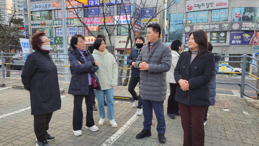 버스정류소 시설개선 관련 민원 청취 사진.jpg