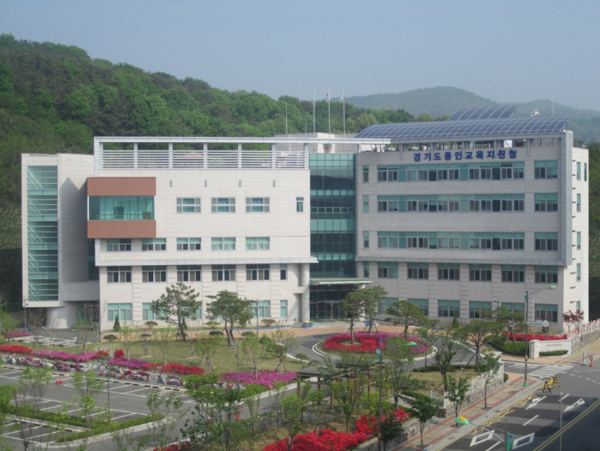 (20250318)용인교육지원청 보도자료(용인교육지원청, 도도한 프로젝트 사전 협의회 개최) 사진 1 용인교육청 청사전경.jpg