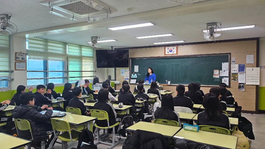 수지_보도자료_3월21일_(2025년학교연계스쿨樂 활동사진).jpg