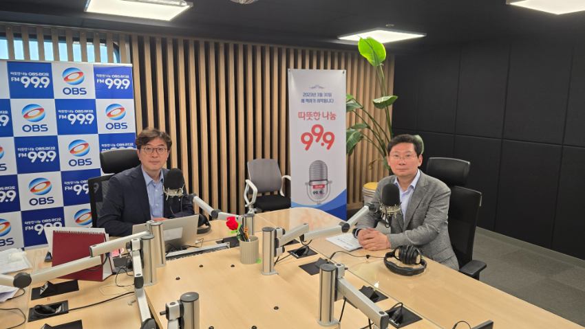 10. 이상일 용인특례시장은 9일 '최진만의 굿모닝 OBS'에 출연해 그간의 시정 성과에 대한 각종 질문에 답변했다.jpg