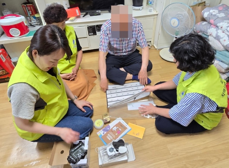 6-6. 죽전2동 지역사회보장협의체는 ‘취약계층 건강관리 지원사업’을 하고 있다.jpg