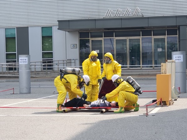 4-1. 9월 30일 제일약품(주)에서 열린 유해화학물질 누출사고 대응 합동 소방훈련 모습.jpg