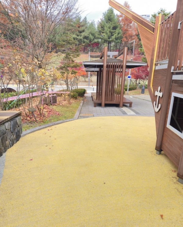 2. 보물선어린이공원 고압세척 정비 완료 (1).jpg