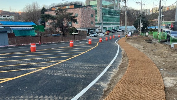 1. 용인특례시는 고기교~고기초 후문을 잇는 도로를 확장·정비했다고 밝혔다..jpg